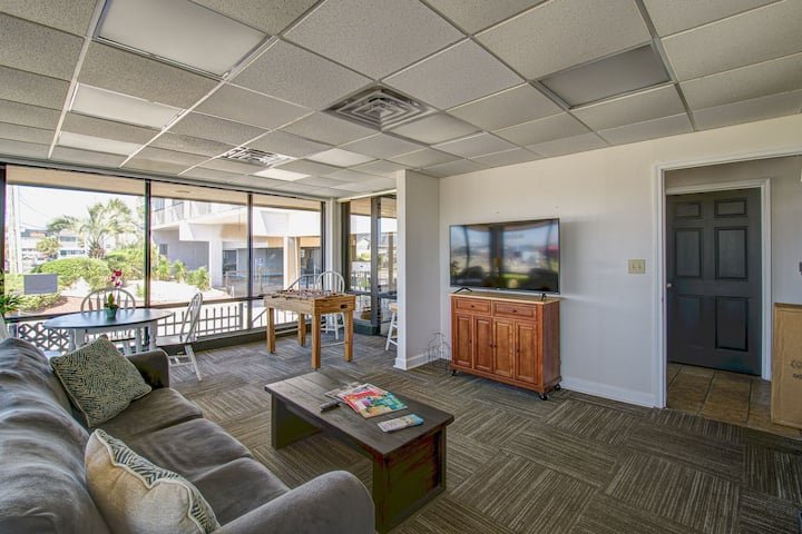 022186b8-d444-4869-b55e-eb424523e9f7