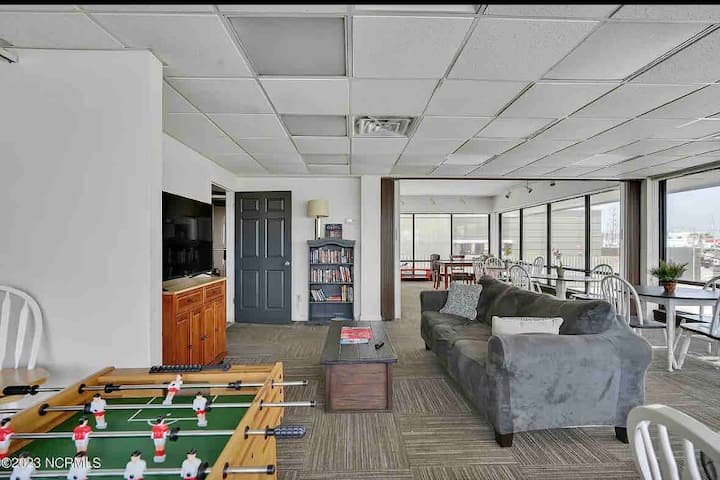 0962f5cd-3332-4c47-bfc1-580c2a846036