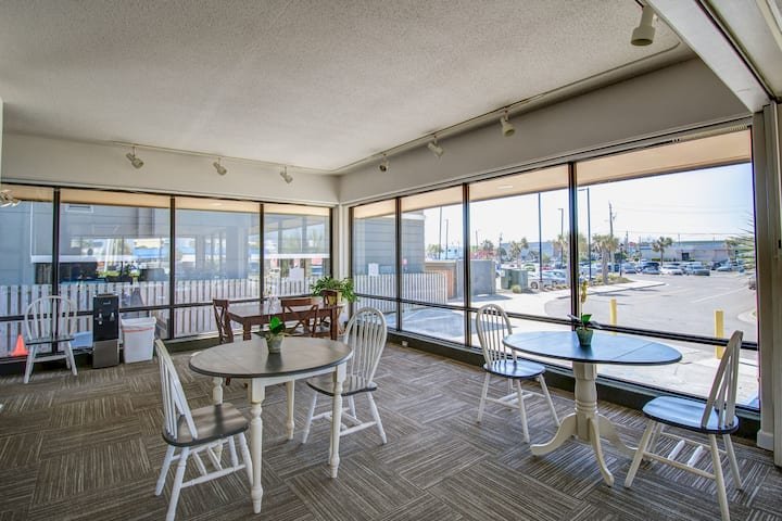 1eb29368-2601-4c11-b3c4-5e6aa9315e74