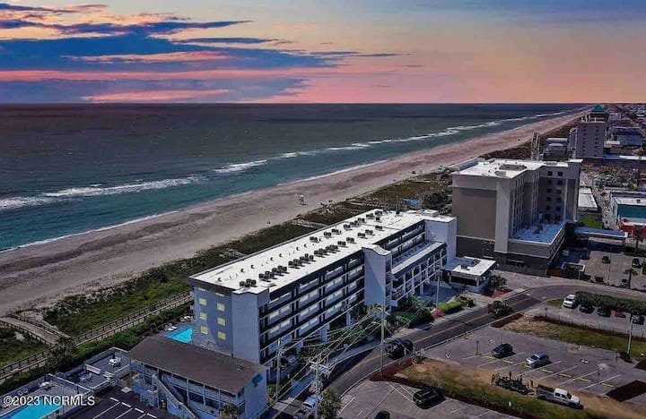 e9924c79-99d7-41c7-9aac-b6300031411d