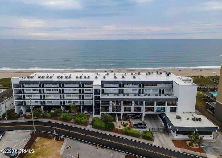 f12c0b75-ac3e-4c0a-b0bb-f2a9f81e4cb3